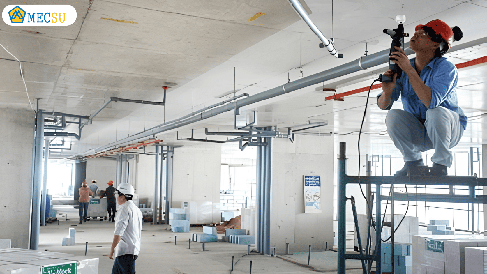Ứng dụng kìm tổ quạ trong hoạt động thi công điện nước